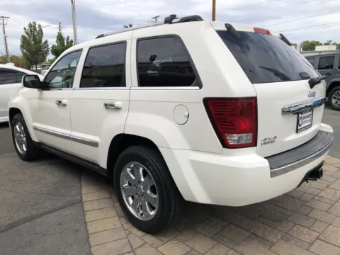 More photos of 2010 Jeep Grand Cherokee Limited at Budget Motors, NV
