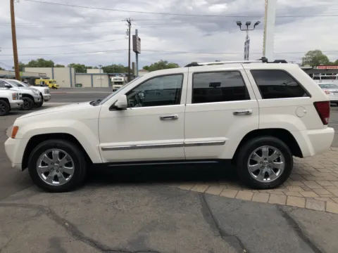 More photos of 2010 Jeep Grand Cherokee Limited at Budget Motors, NV