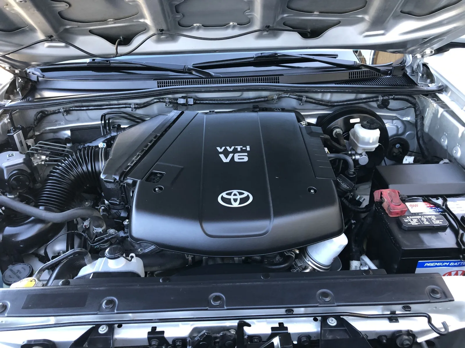 Toyota Tacoma photo 38