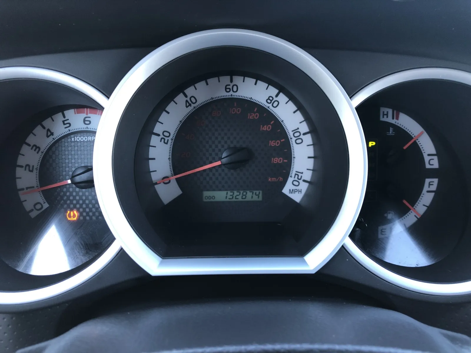 Toyota Tacoma photo 26