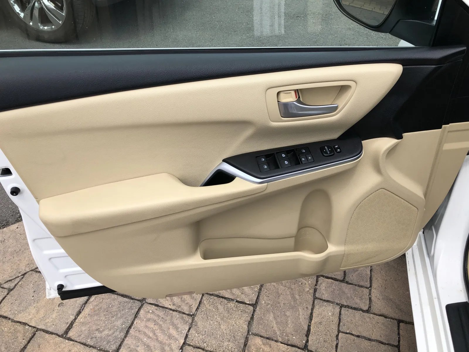 Toyota Camry photo 18