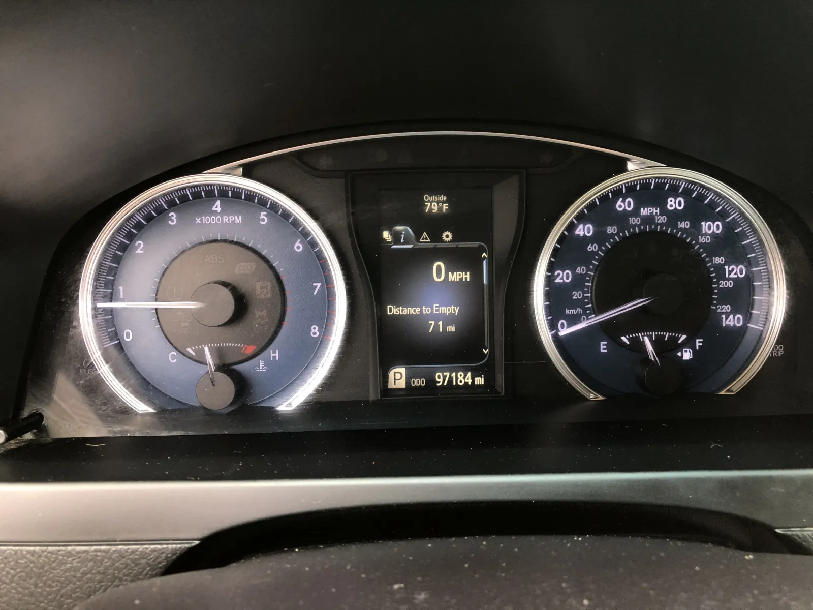 Toyota Camry photo 24
