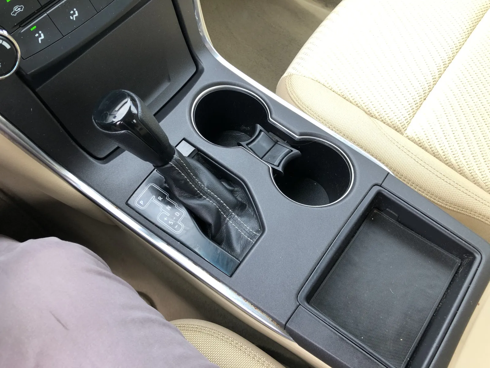 Toyota Camry photo 27
