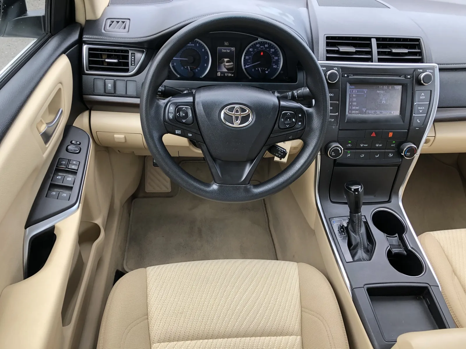 Toyota Camry photo 17