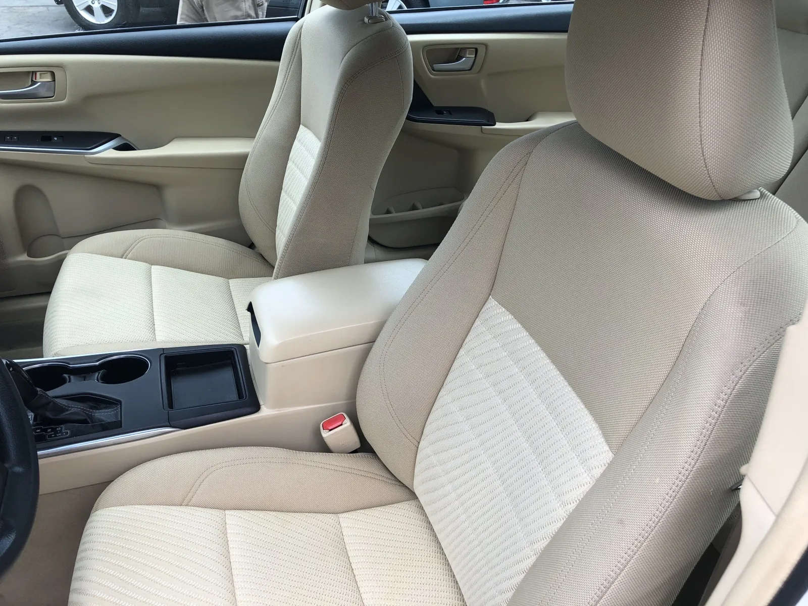 Toyota Camry photo 20