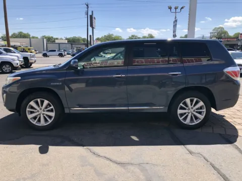 More photos of 2012 Toyota Highlander Hybrid Limited at Budget Motors, NV