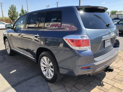 More photos of 2012 Toyota Highlander Hybrid Limited at Budget Motors, NV