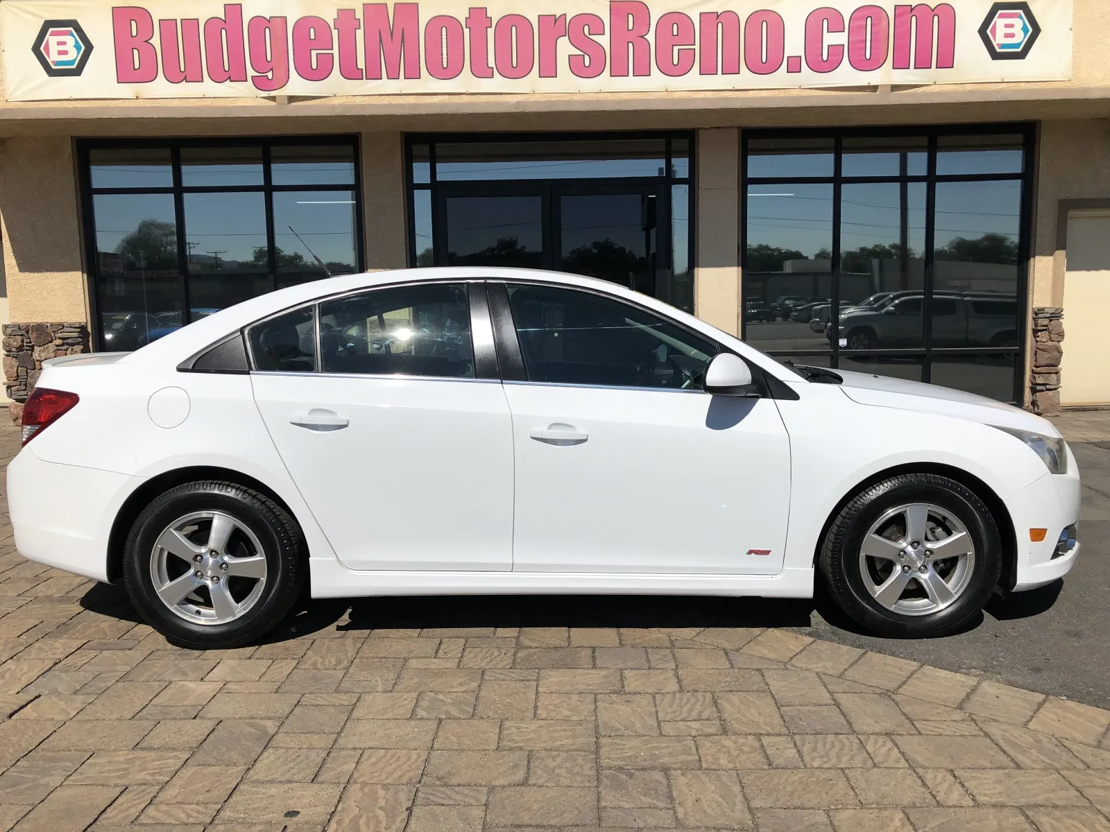 White 2013 Chevrolet Cruze 1LT Auto for sale in Reno, NV