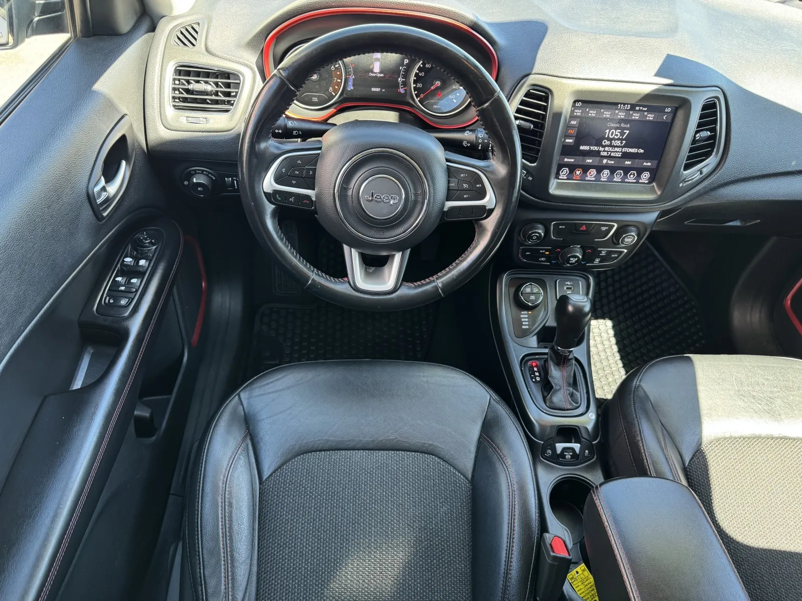 Jeep Compass photo 9