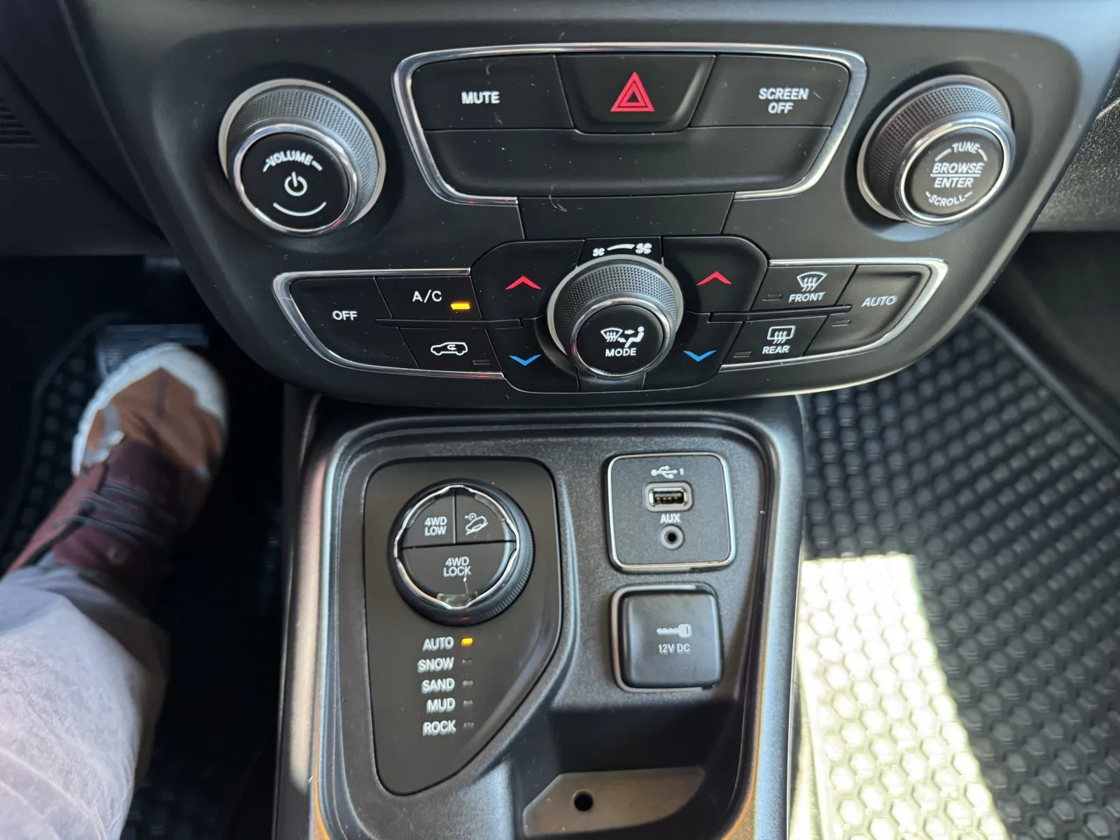 Jeep Compass photo 20