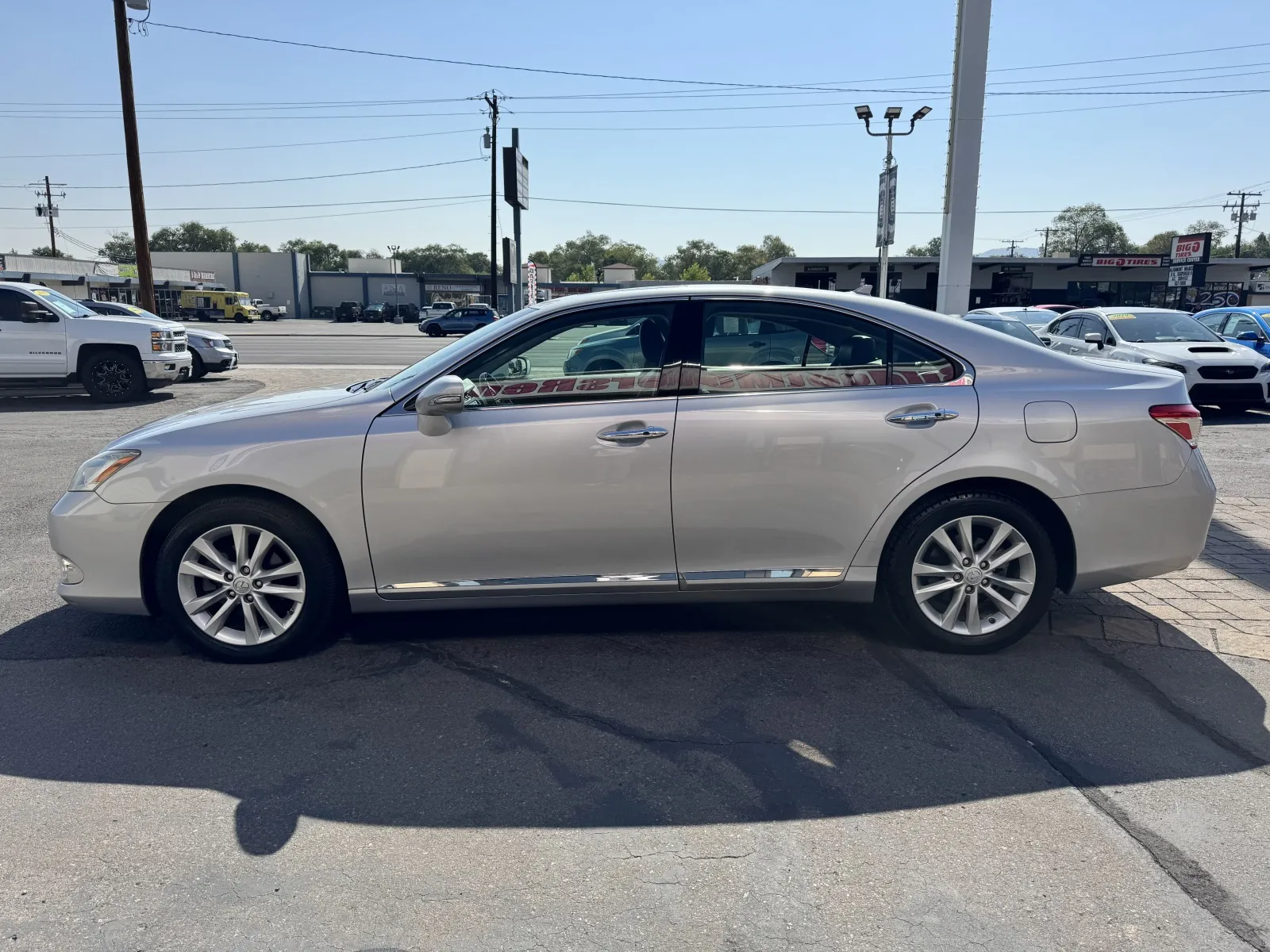 Lexus ES photo 5