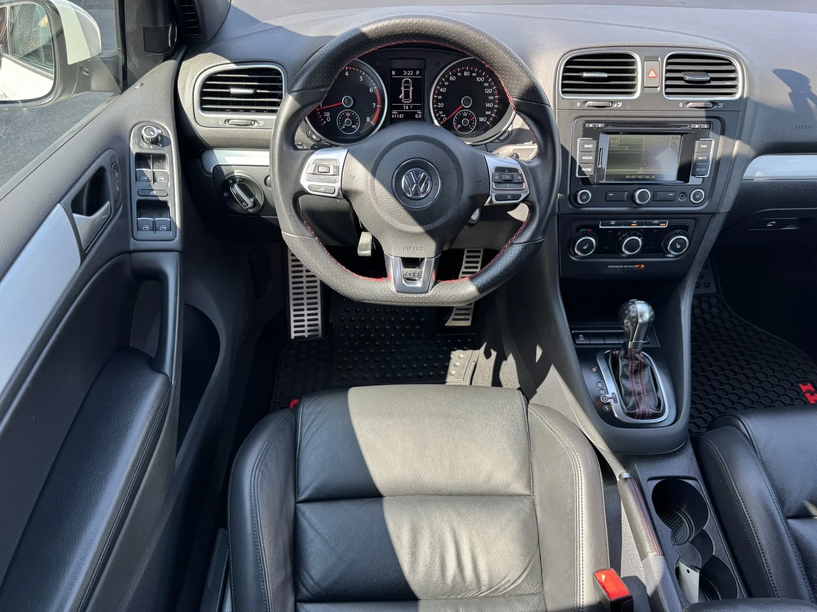 Volkswagen GTI photo 9