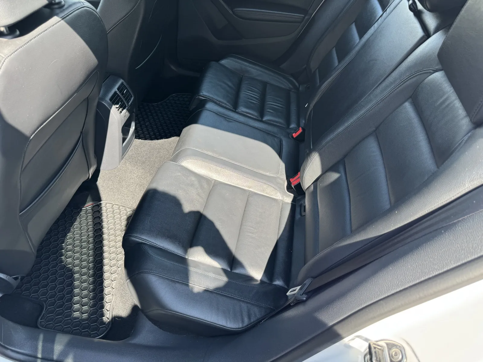 Volkswagen GTI photo 27