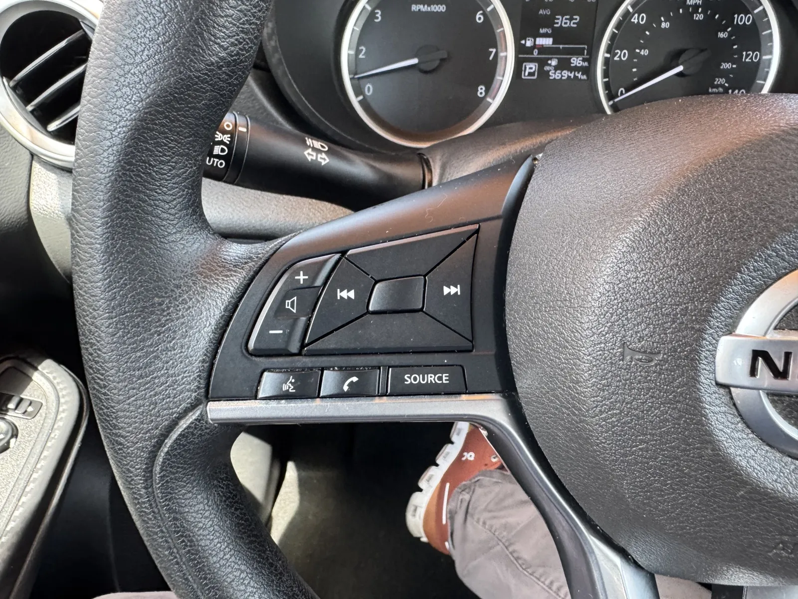 Nissan Versa photo 22