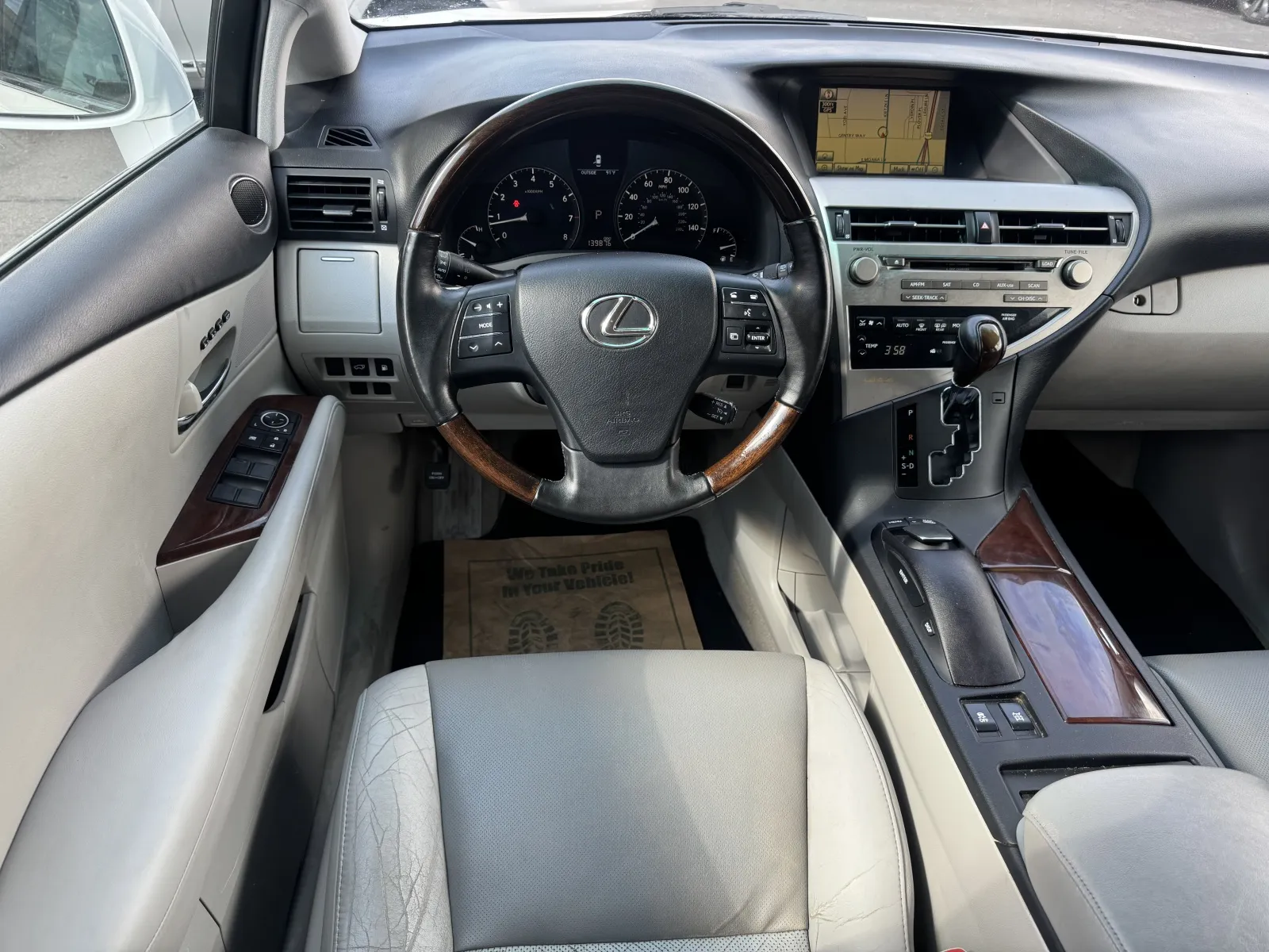 Lexus RX photo 9