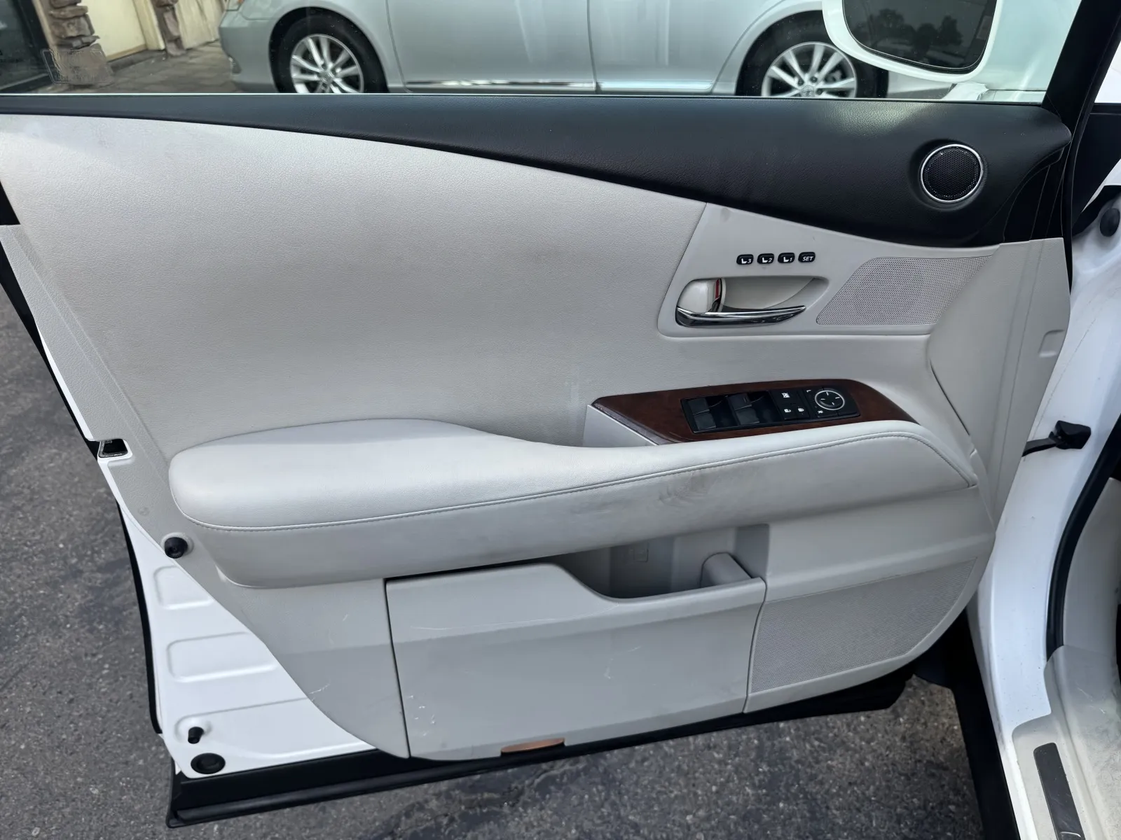 Lexus RX photo 10