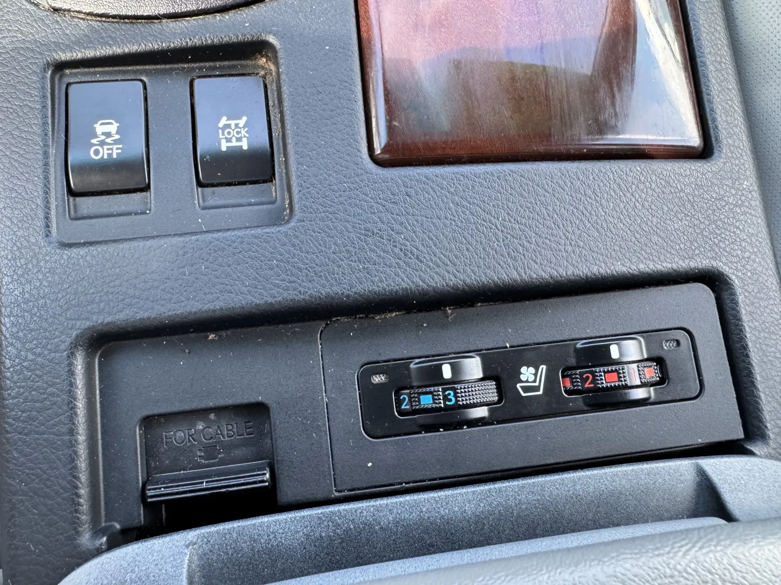 Lexus RX photo 24