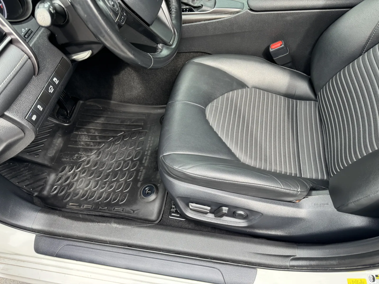 Toyota Camry photo 19