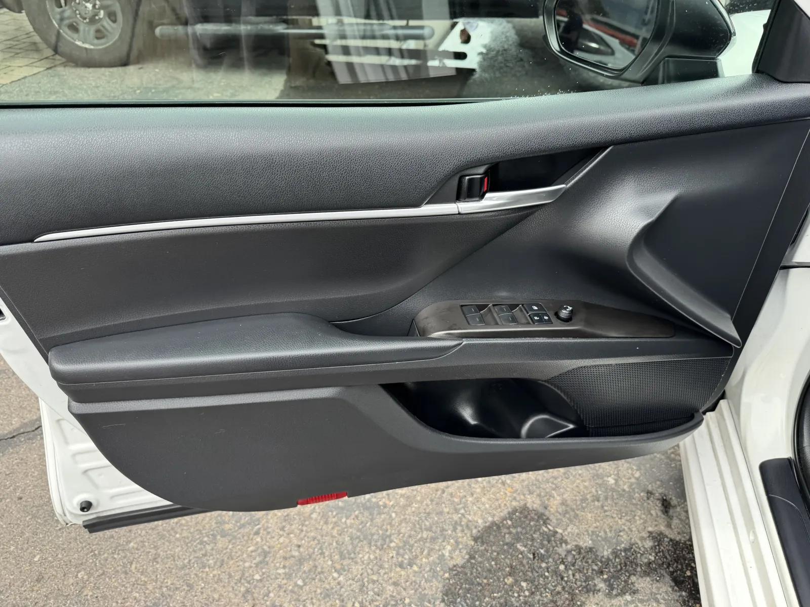 Toyota Camry photo 18