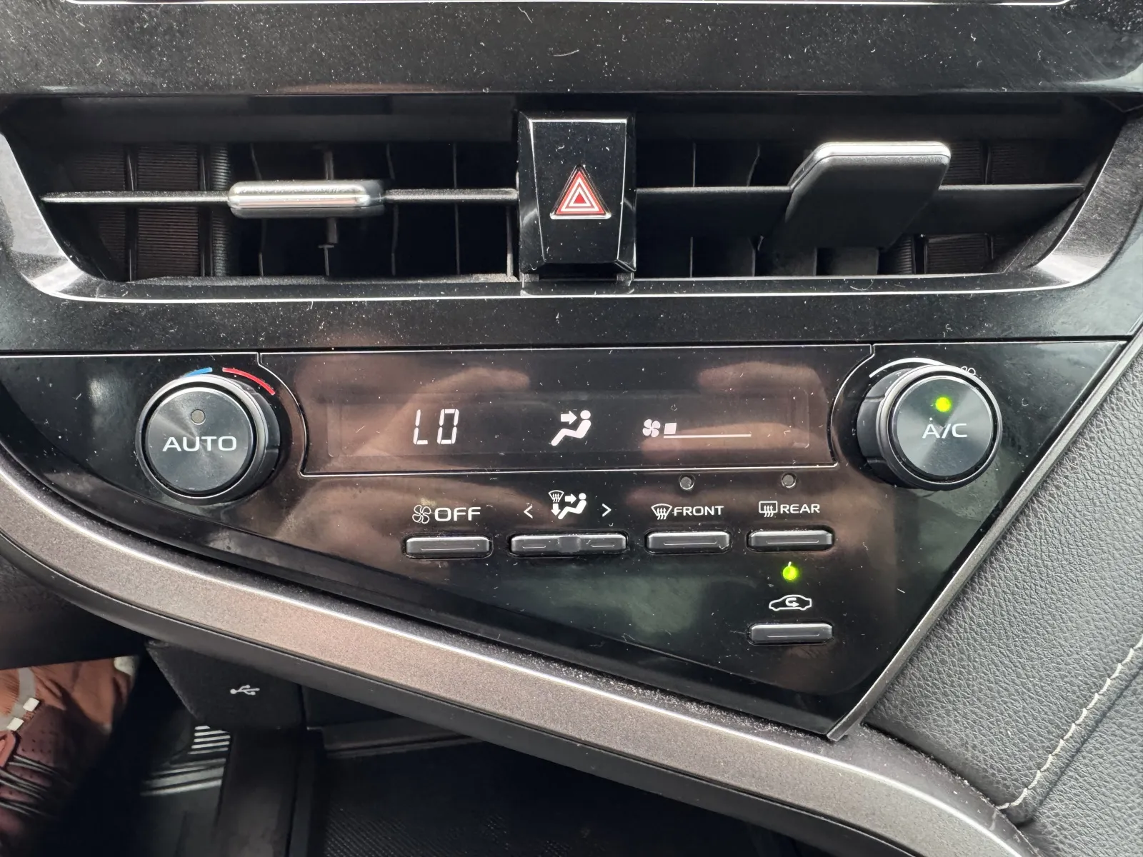 Toyota Camry photo 28