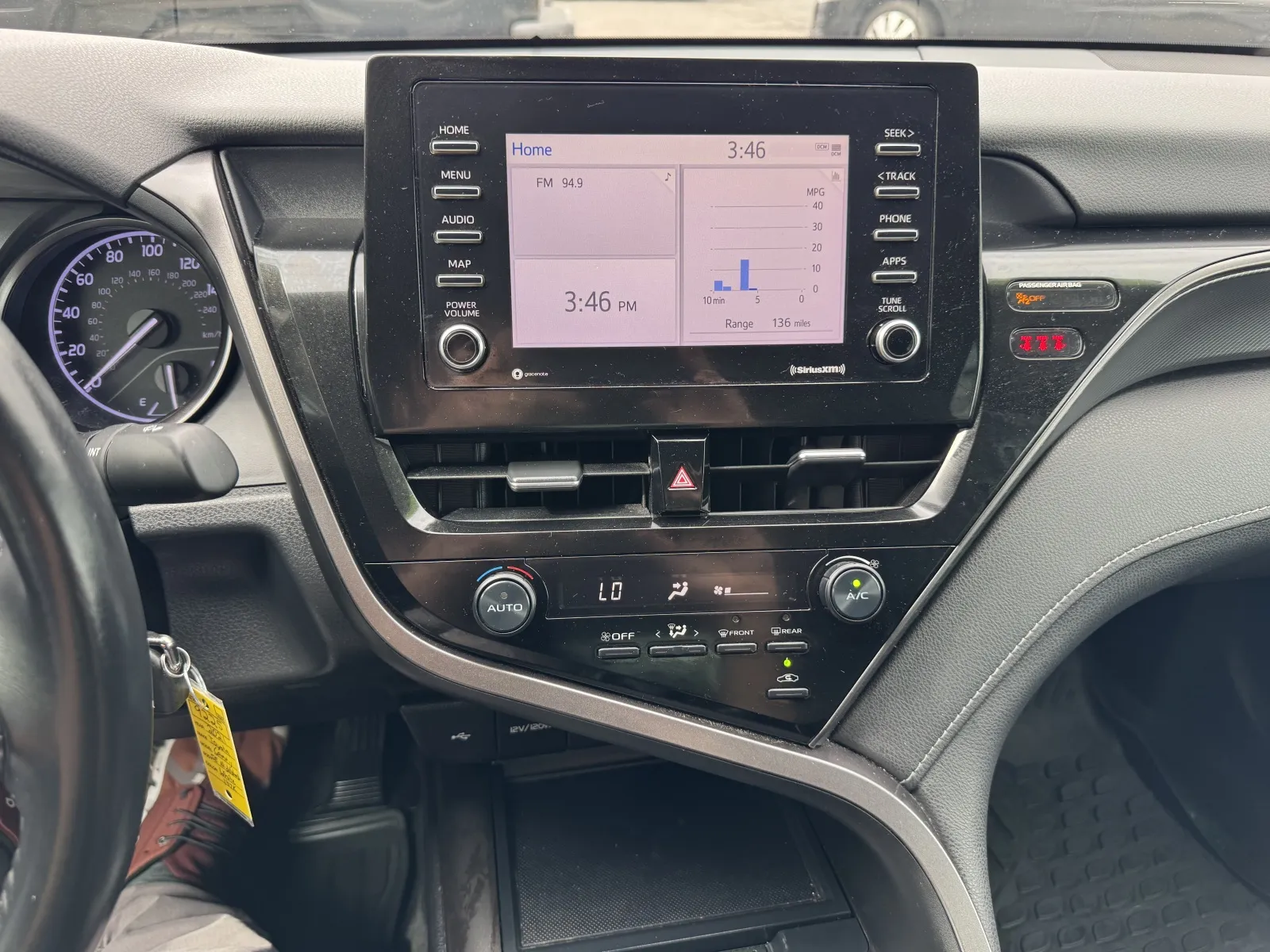 Toyota Camry photo 25