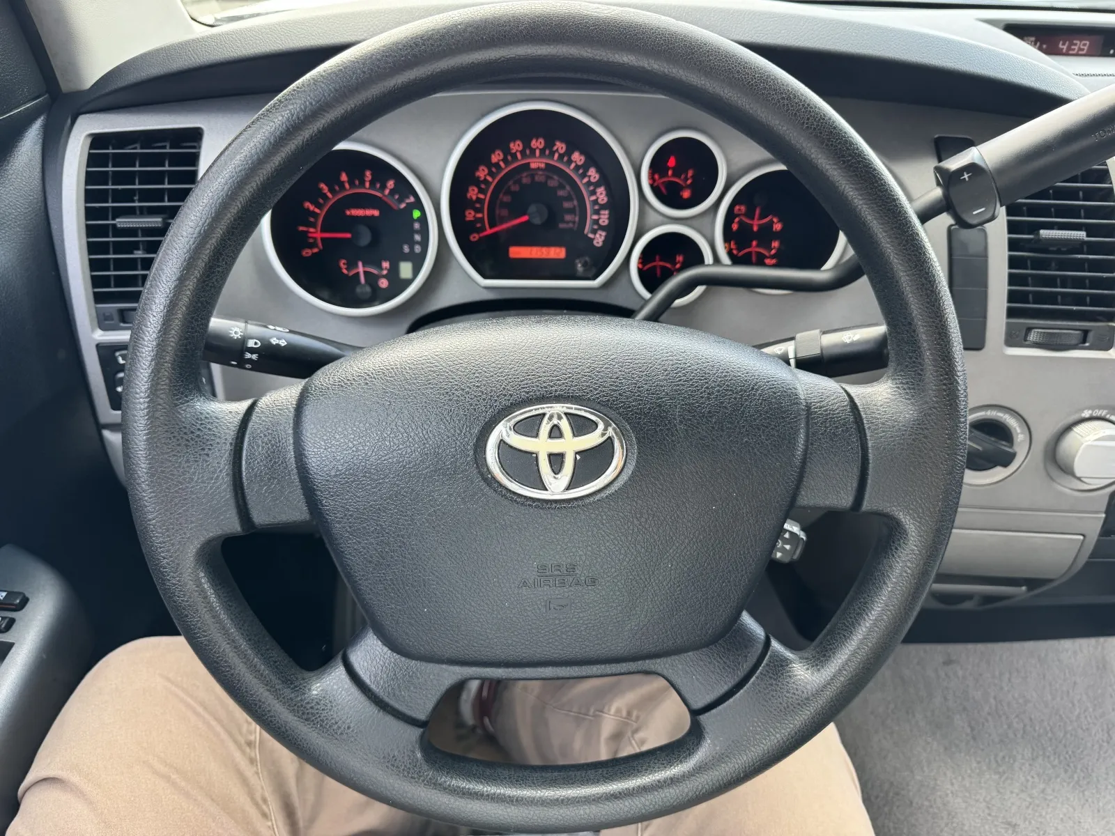 Toyota Tundra photo 21
