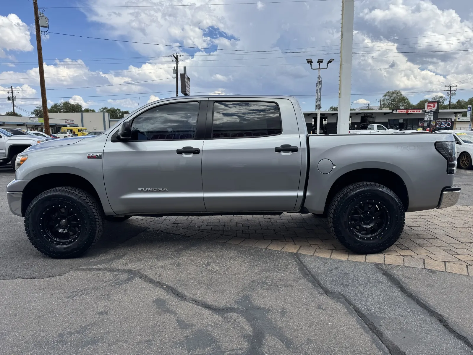 Toyota Tundra photo 5