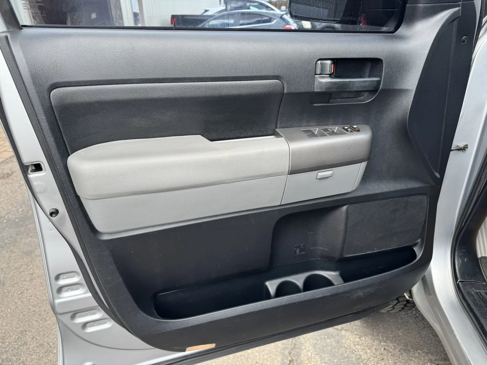 Toyota Tundra photo 19