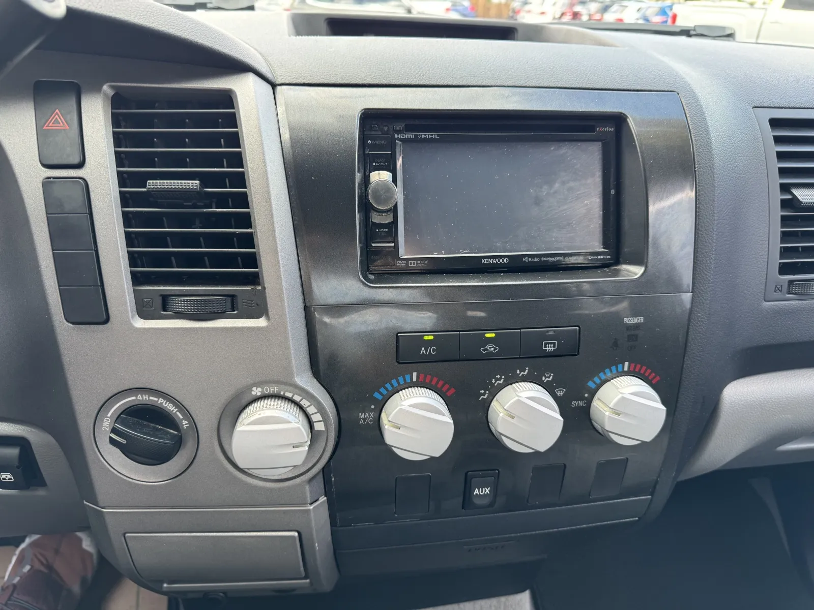 Toyota Tundra photo 23