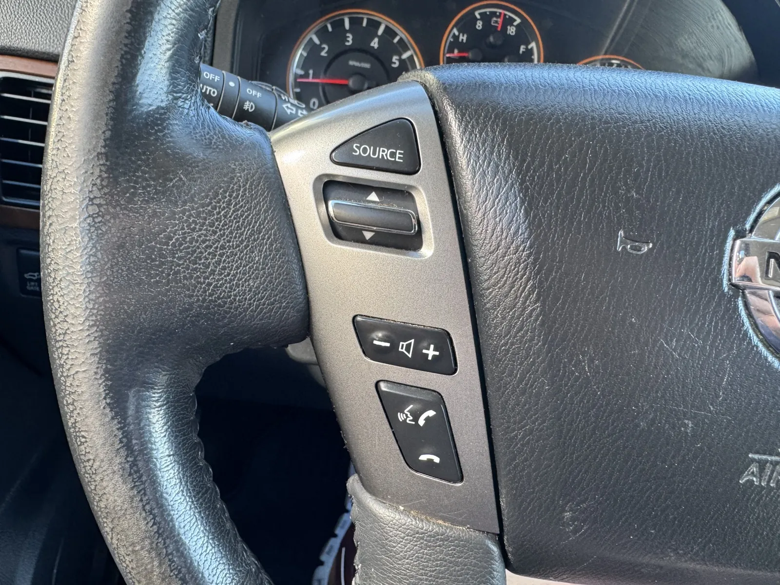 Nissan Armada photo 14