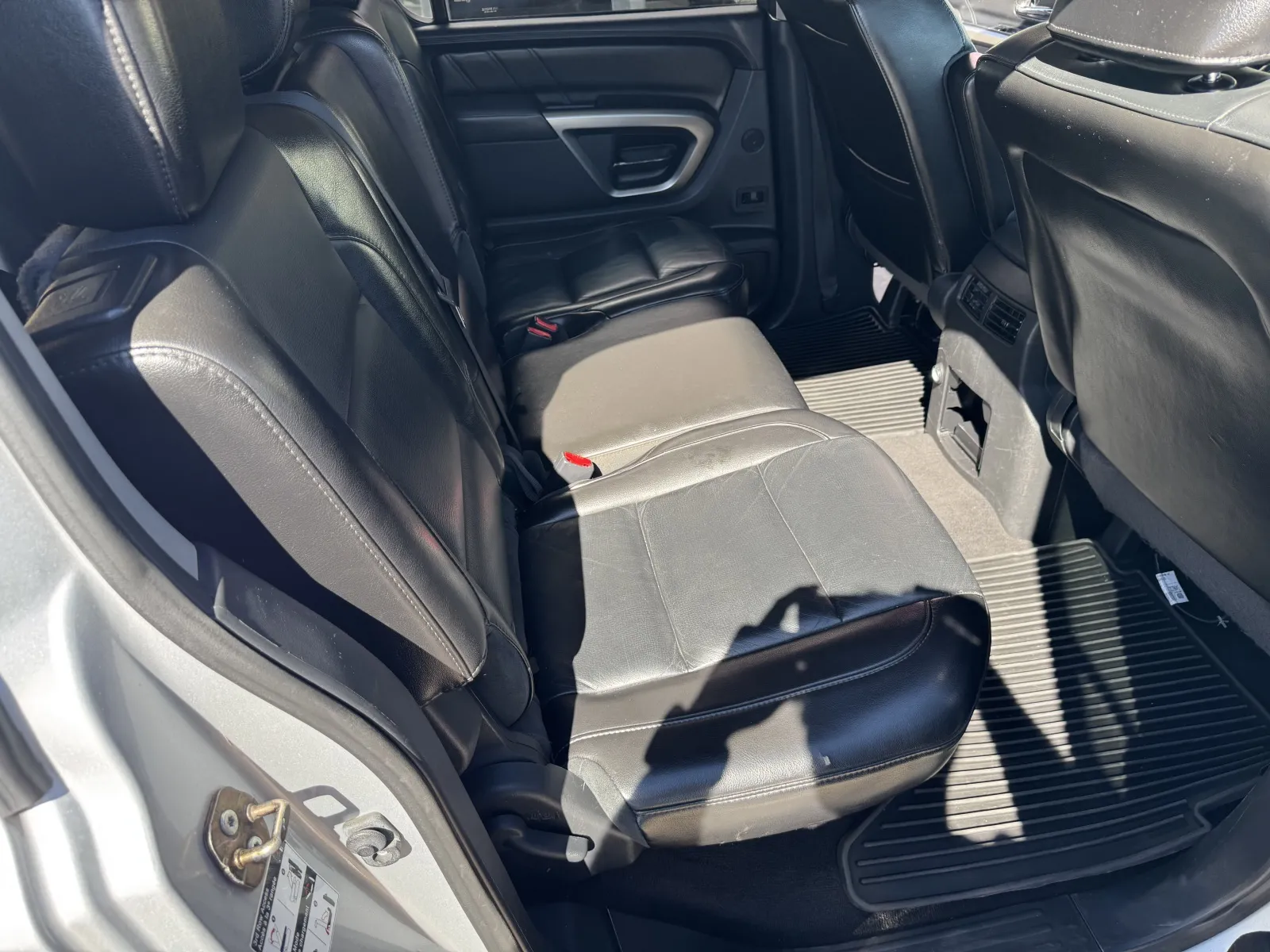 Nissan Armada photo 26