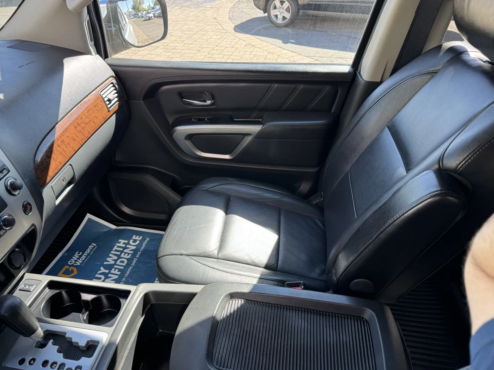 Nissan Armada photo 22