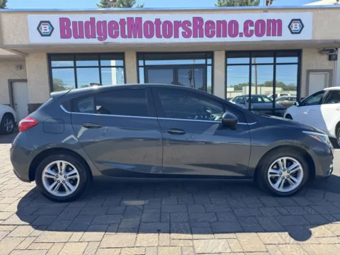 Gray 2017 Chevrolet Cruze LT Auto for sale in Reno, NV