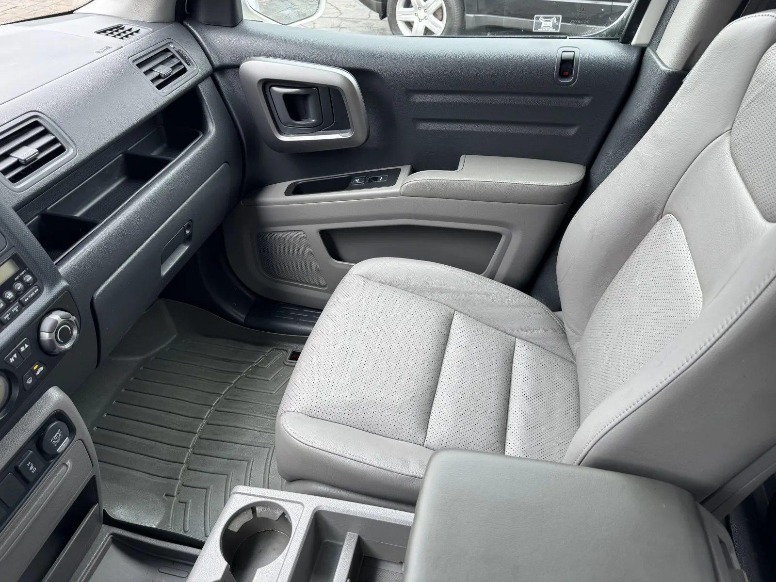 Honda Ridgeline photo 30