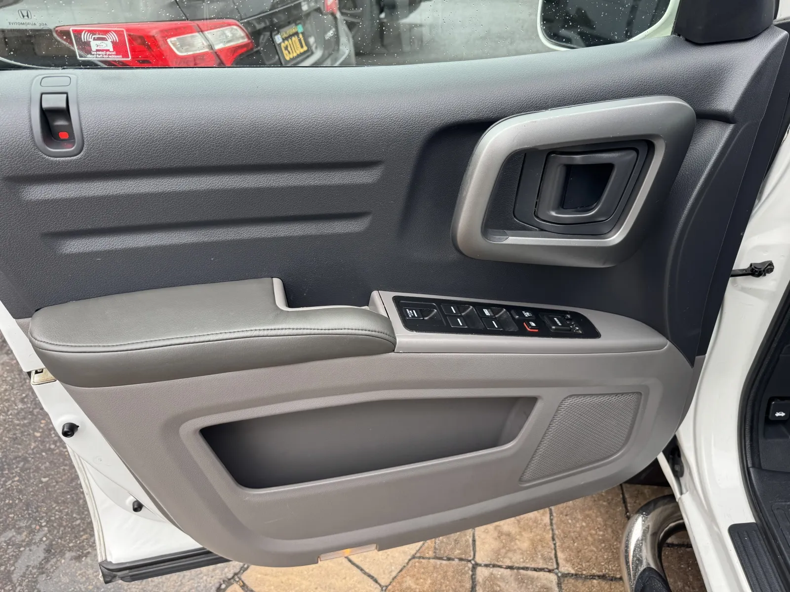 Honda Ridgeline photo 16