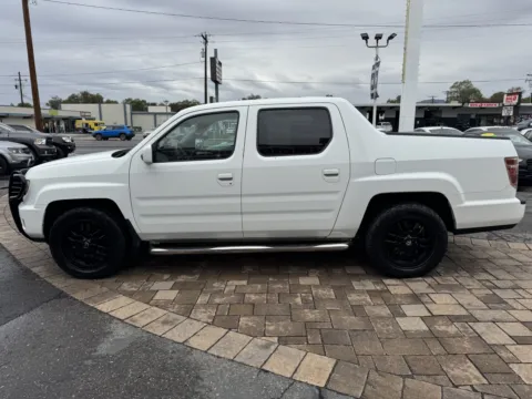 More photos of 2011 Honda Ridgeline RTL w/Navi at Budget Motors, NV