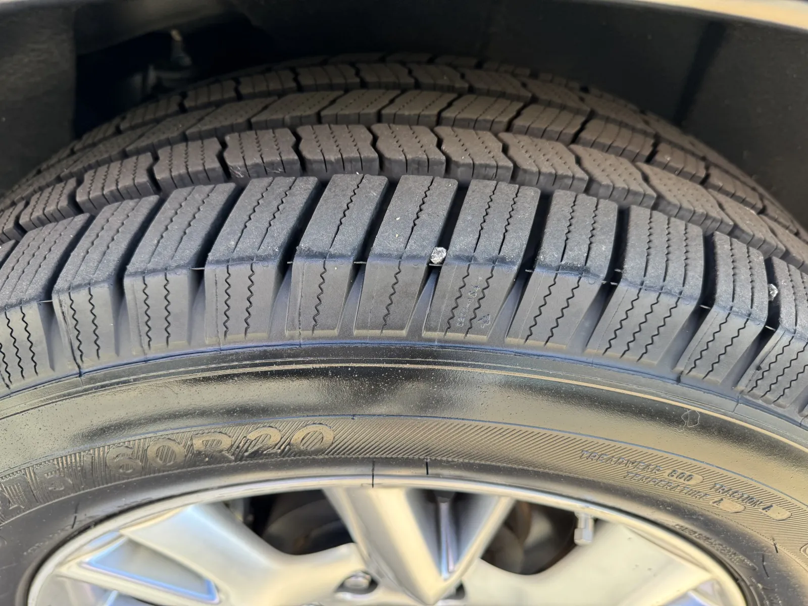 Infiniti QX56 photo 14