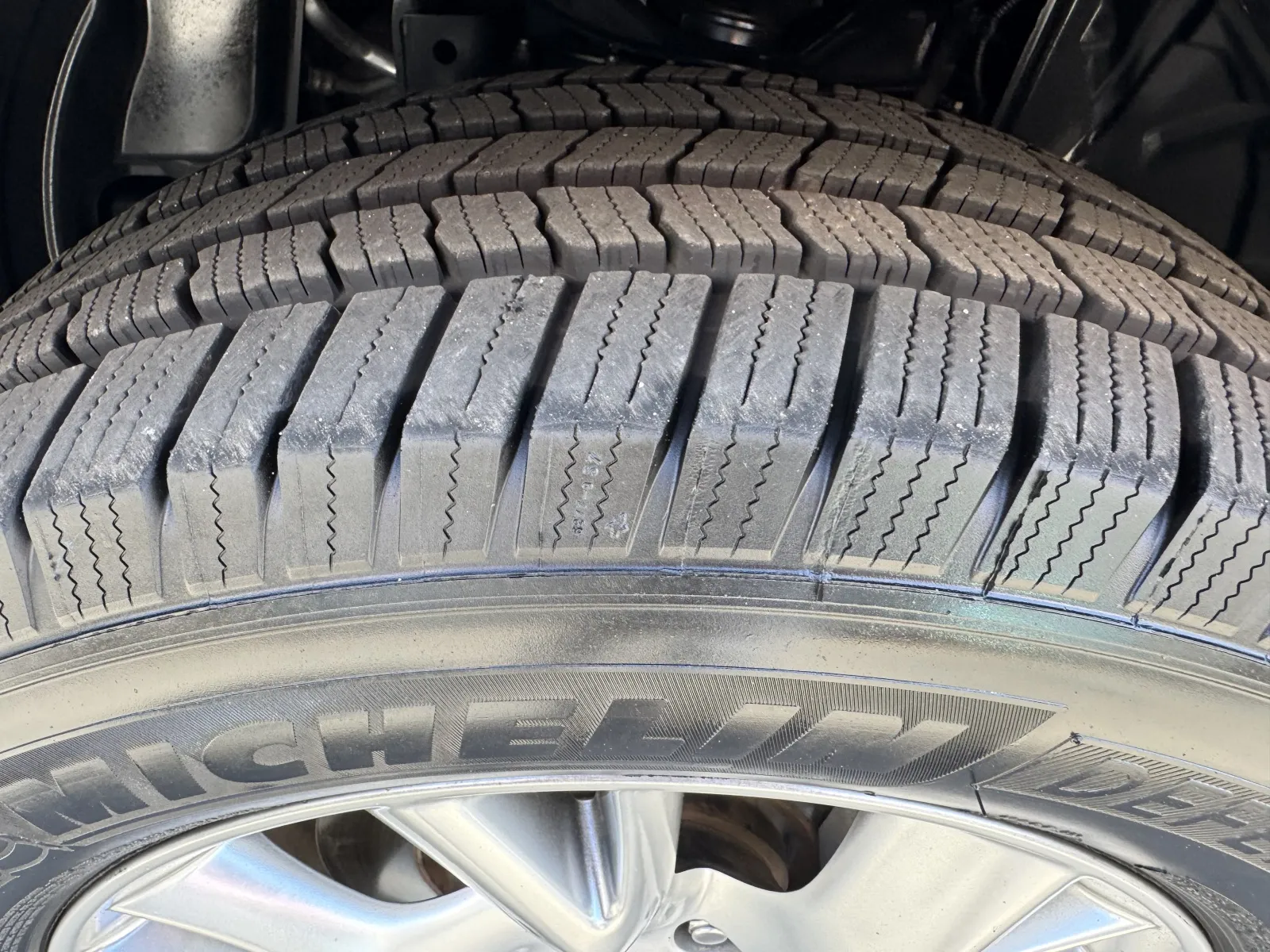 Infiniti QX56 photo 16