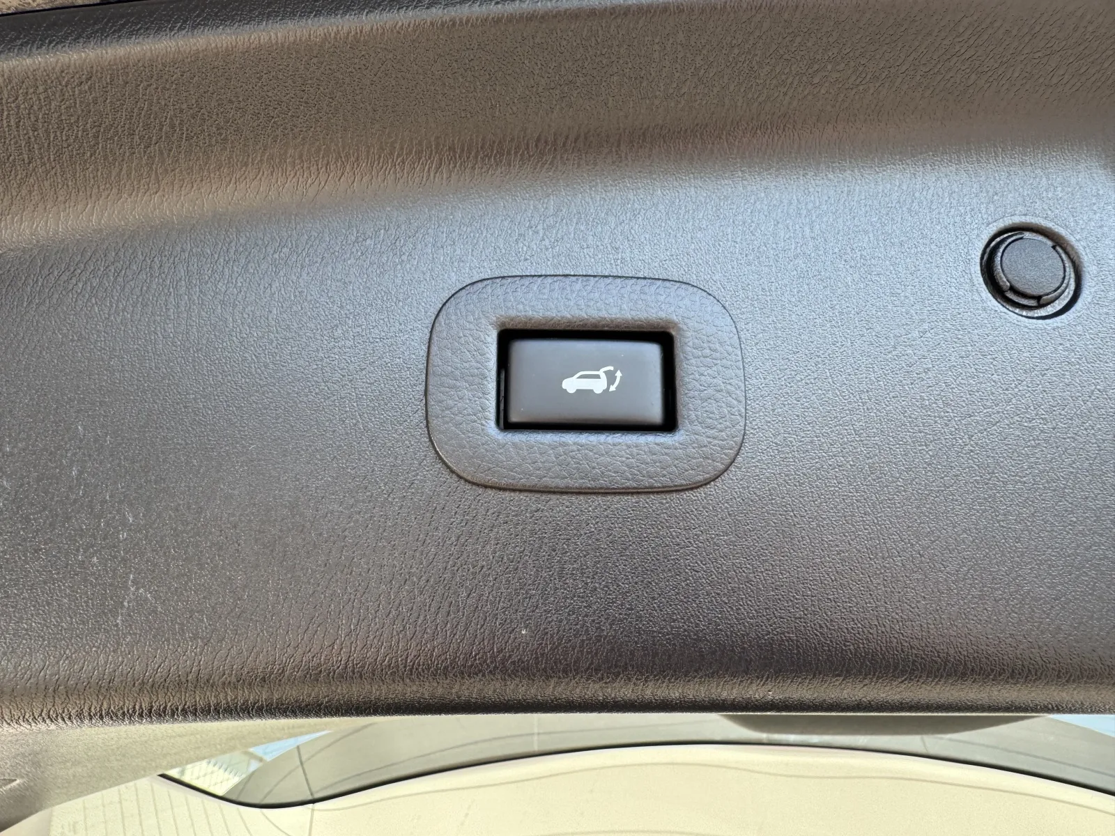 Infiniti QX56 photo 48