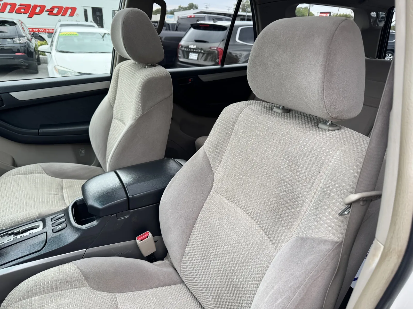 Toyota 4Runner photo 12