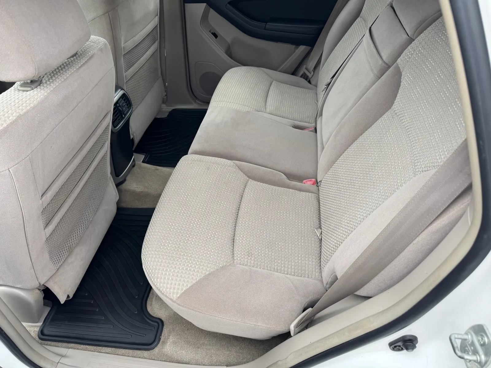 Toyota 4Runner photo 23