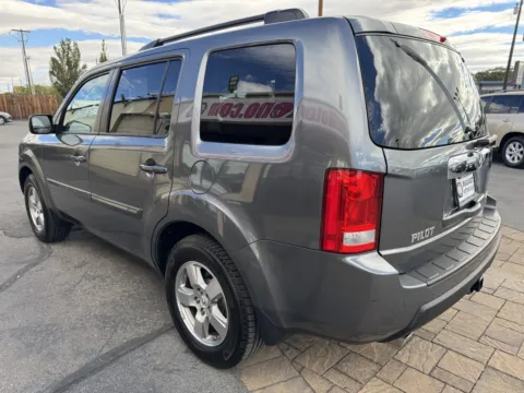 More photos of 2011 Honda Pilot EX-L w/Navi at Budget Motors, NV