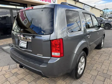 Photos of 2011 Honda Pilot EX-L w/Navi for sale in Reno, NV at Budget Motors
