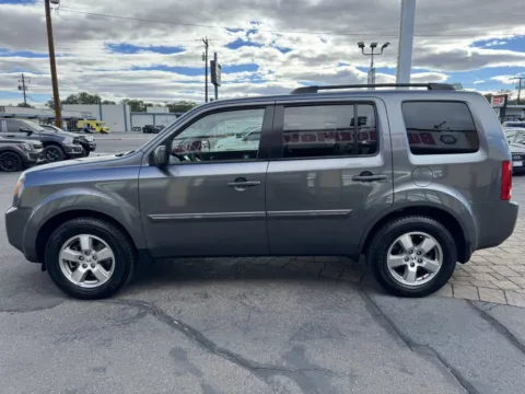 More photos of 2011 Honda Pilot EX-L w/Navi at Budget Motors, NV