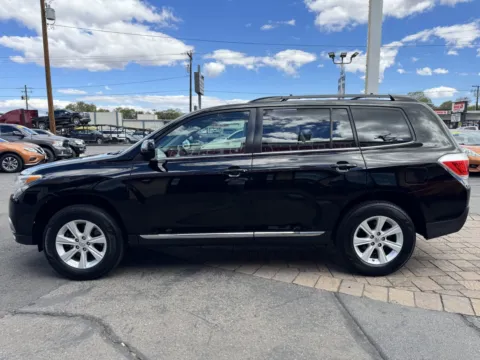 More photos of 2012 Toyota Highlander SE at Budget Motors, NV