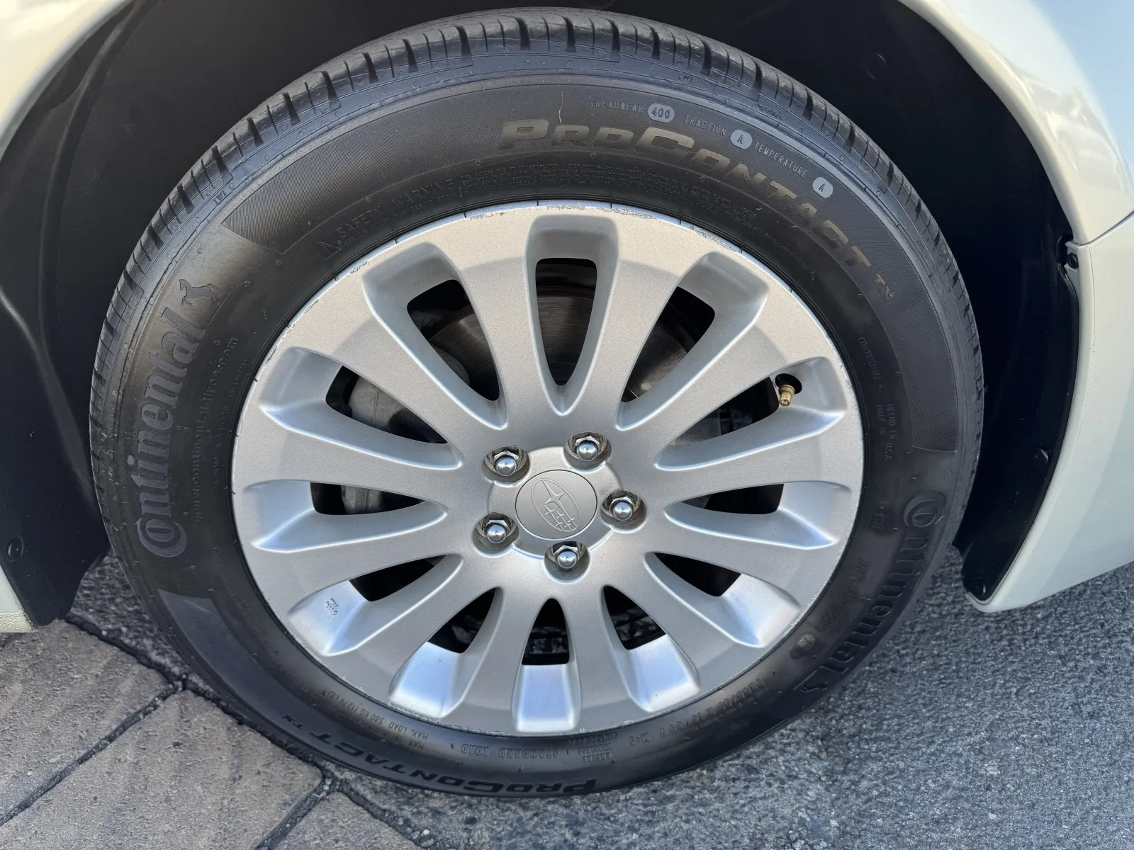 Subaru Impreza photo 9