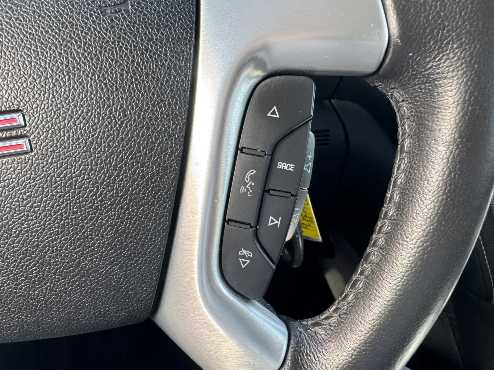 GMC Acadia photo 19