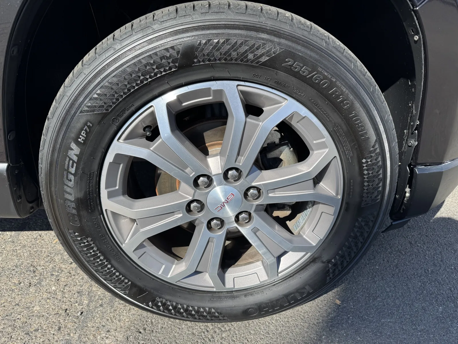 GMC Acadia photo 9