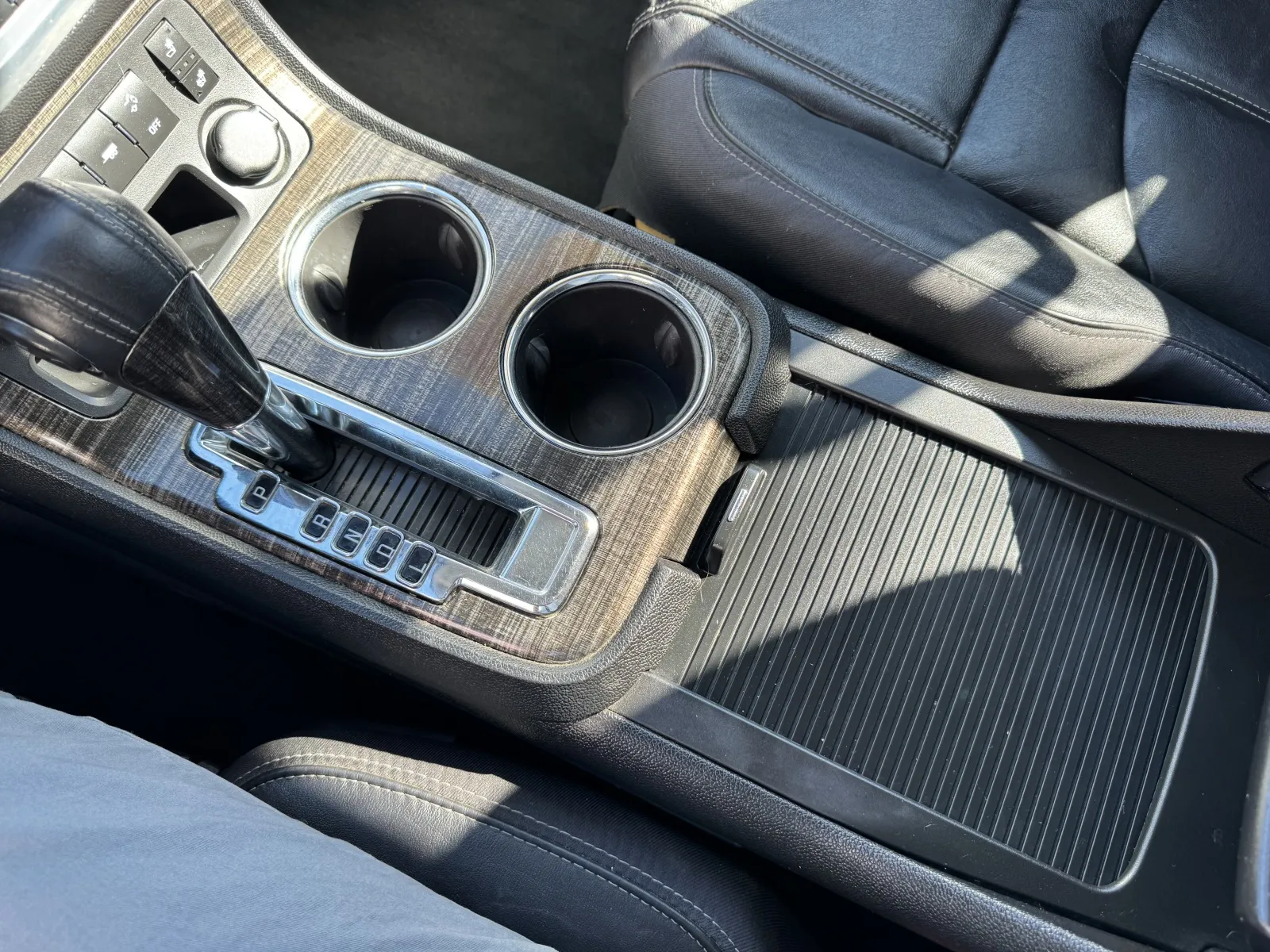 GMC Acadia photo 25