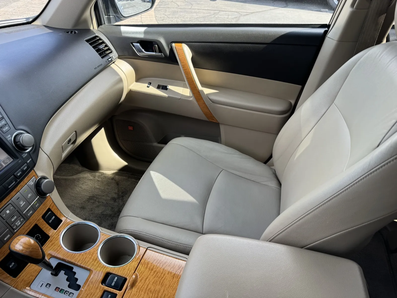 Toyota Highlander photo 32